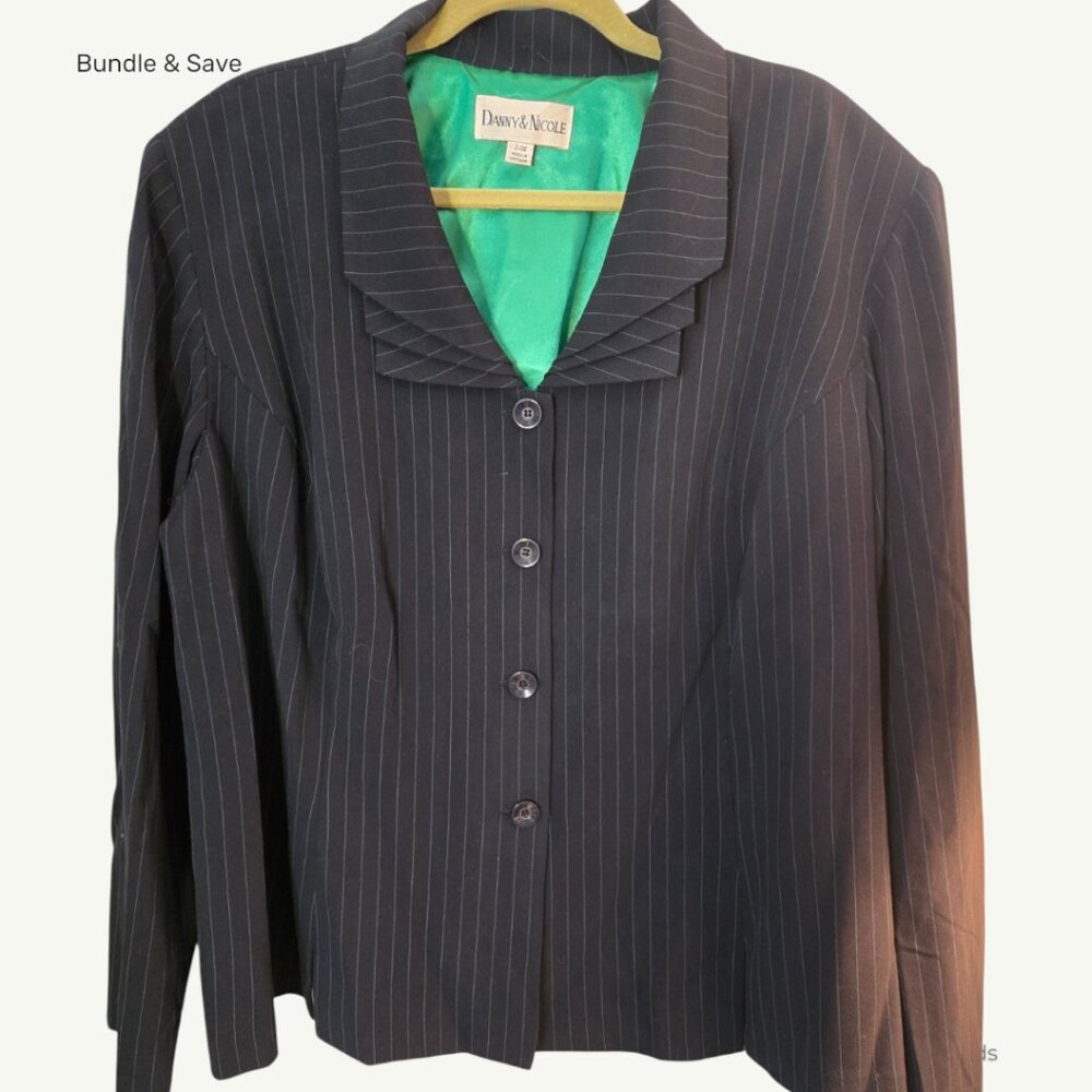 💼 Danny & Nicole 2-Piece Pinstripe Suit – Size 24